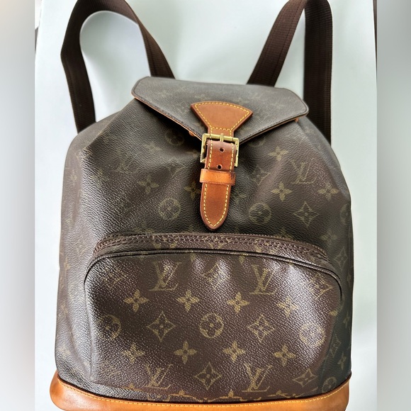 ❣️Authentic LOUIS VUITTON Monogram Montsouris GM Backpack. - Picture 3 of 17